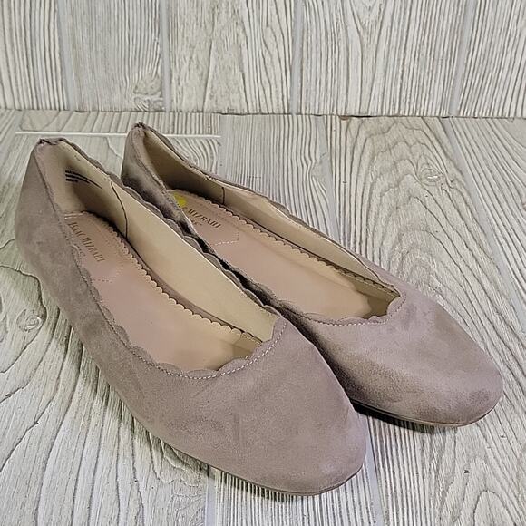 Isaac Mizrahi Taupe Scalloped Edge Slip On Flats Womens Size 9 - Picture 8 of 11